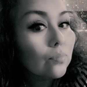 Meet your Posher, Monica